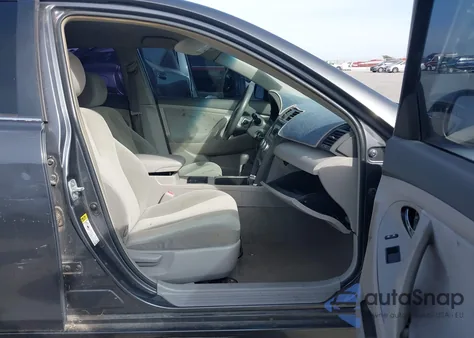 2008 Toyota Camry Le z USA, uszkodzony, nr VIN 4T1BE46K88U763913